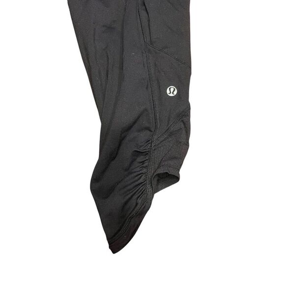 Lululemon run a marathon crop black leggings woman’s 6 power luxtreme - Picture 3 of 5